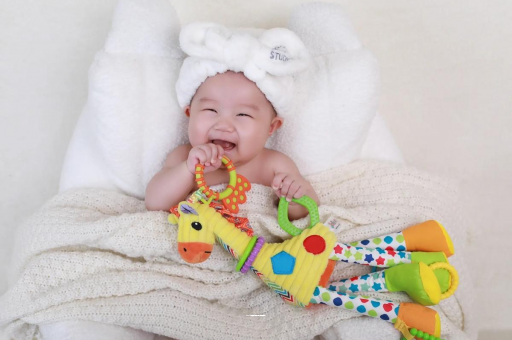 安庆怎么判断宝宝是否斜颈 安庆怎么判断宝宝是否斜颈